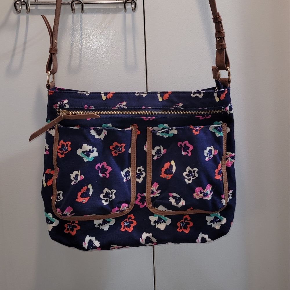 Target brand cross-body purse